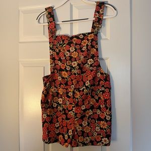 NWOT Shein Retro Orange and Red Floral Overalls Size Large